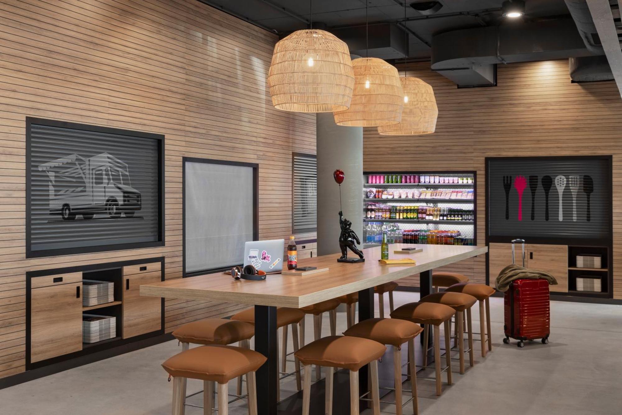 Moxy Vienna City East Exterior photo