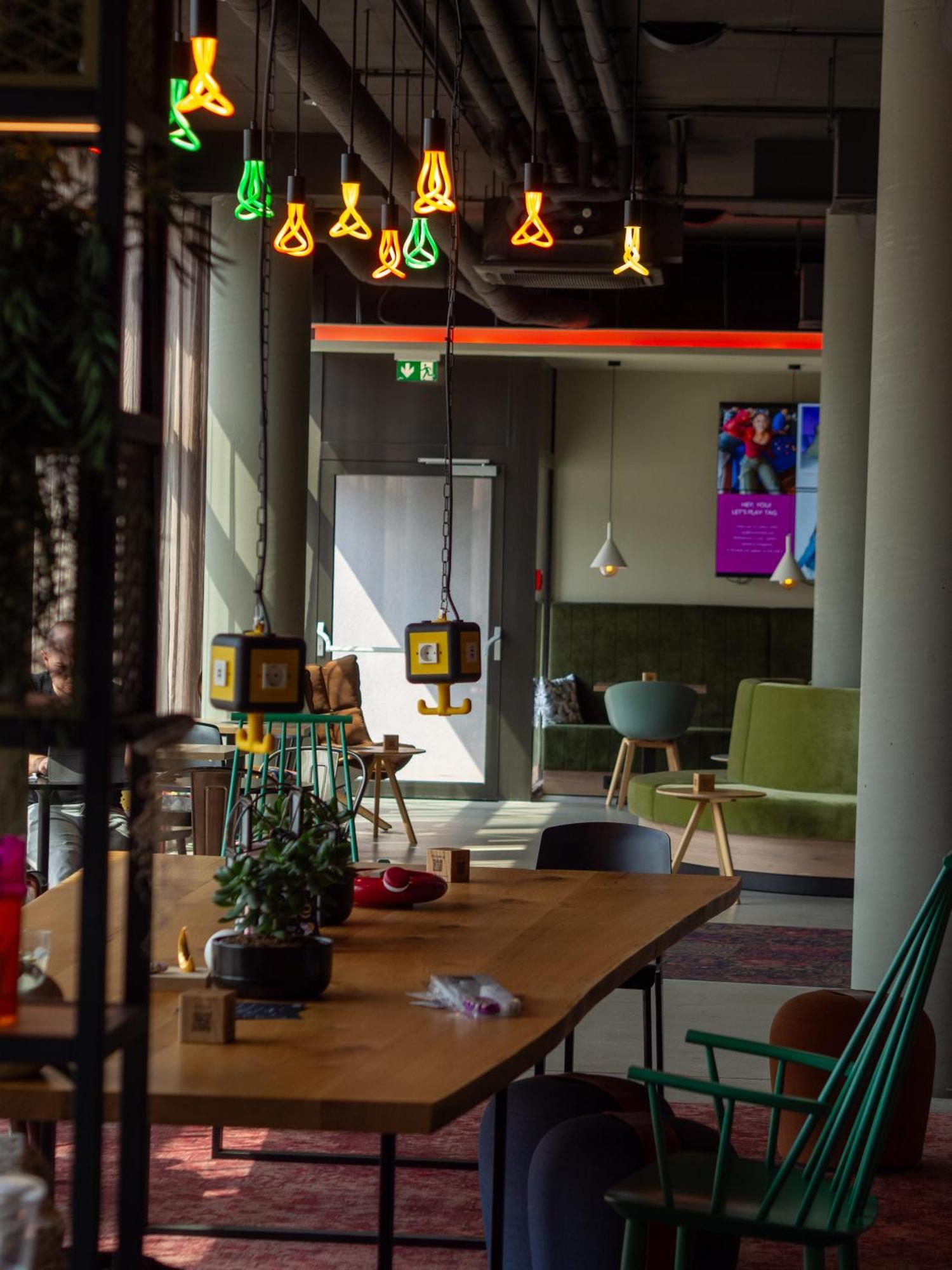 Moxy Vienna City East Exterior photo