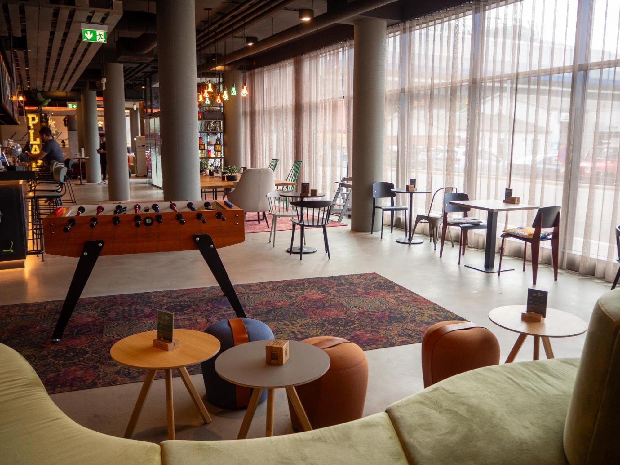 Moxy Vienna City East Exterior photo